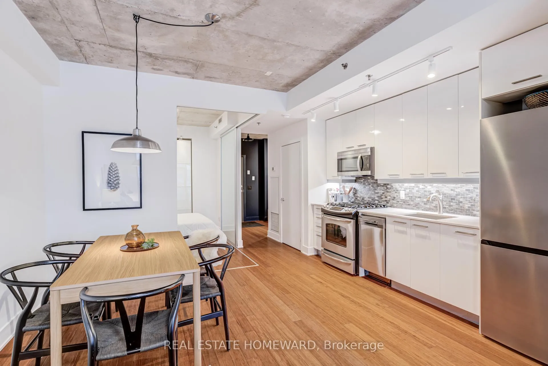 Photo 6 of Unit 709, 90 Trinity Street, Toronto, Waterfront Communities — HOMEH