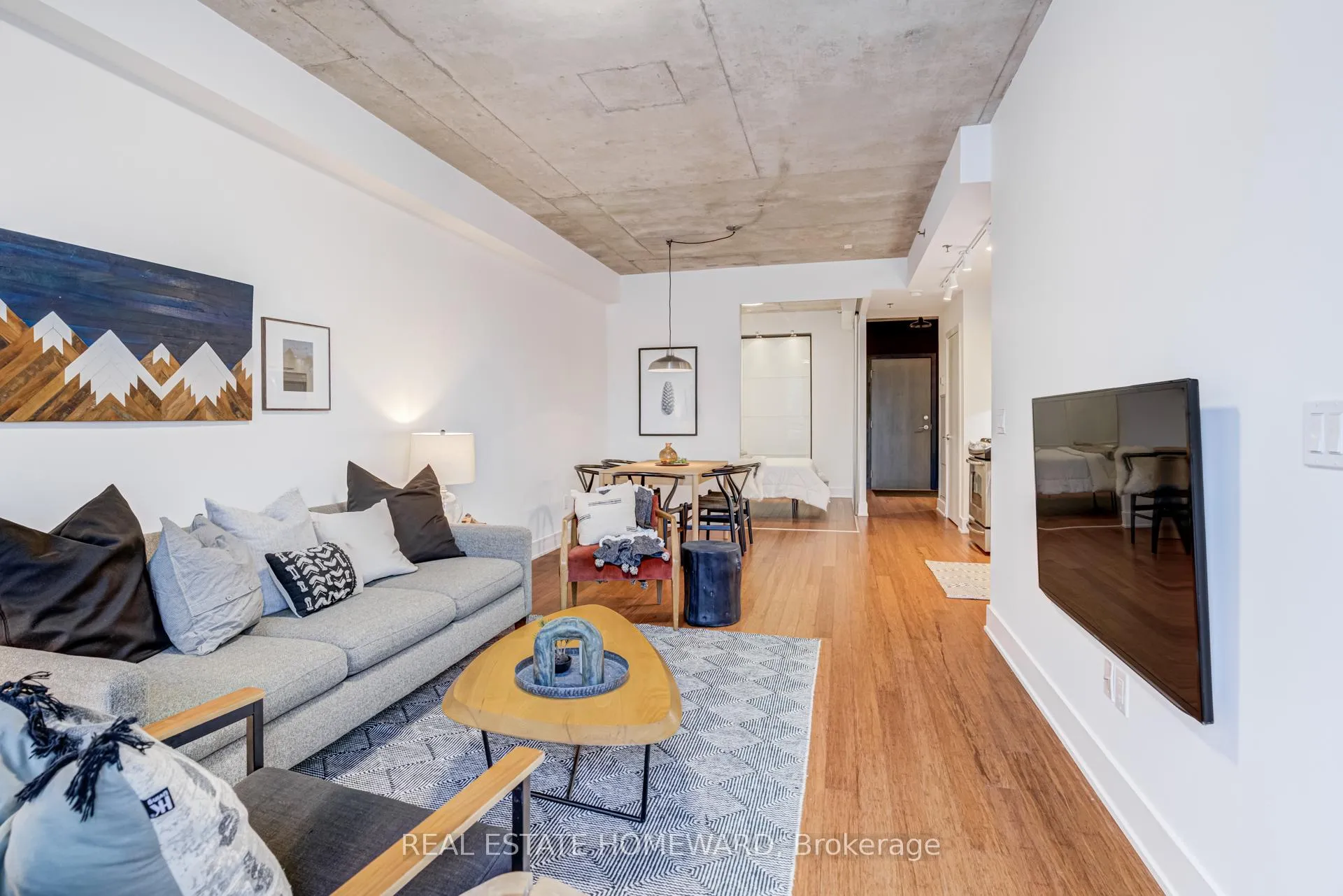 Photo 7 of Unit 709, 90 Trinity Street, Toronto, Waterfront Communities — HOMEH