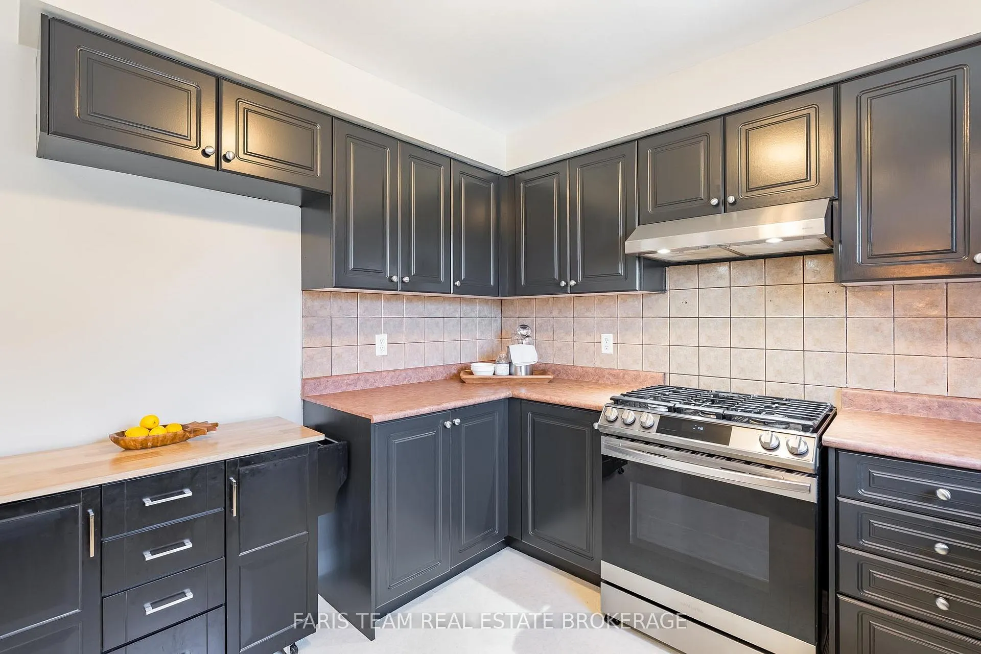 Photo 8 of 11 Berry Court, Barrie, Ardagh — HOMEH