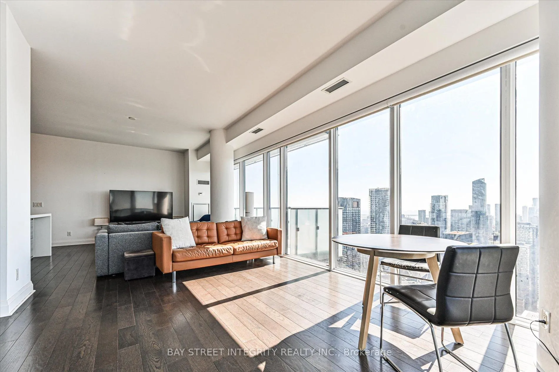 Photo 12 of Unit 5302, 1080 Bay Street, Toronto, Bay Street Corridor — HOMEH
