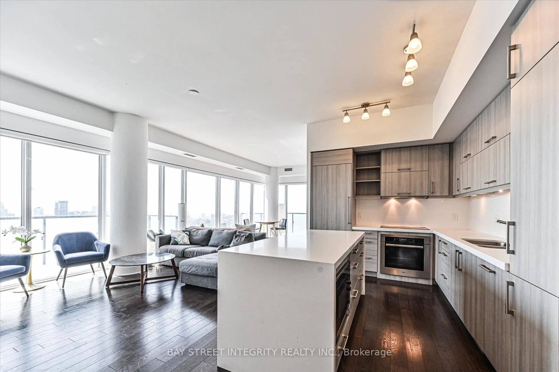 Photo 16 of Unit 5302, 1080 Bay Street, Toronto, Bay Street Corridor — HOMEH
