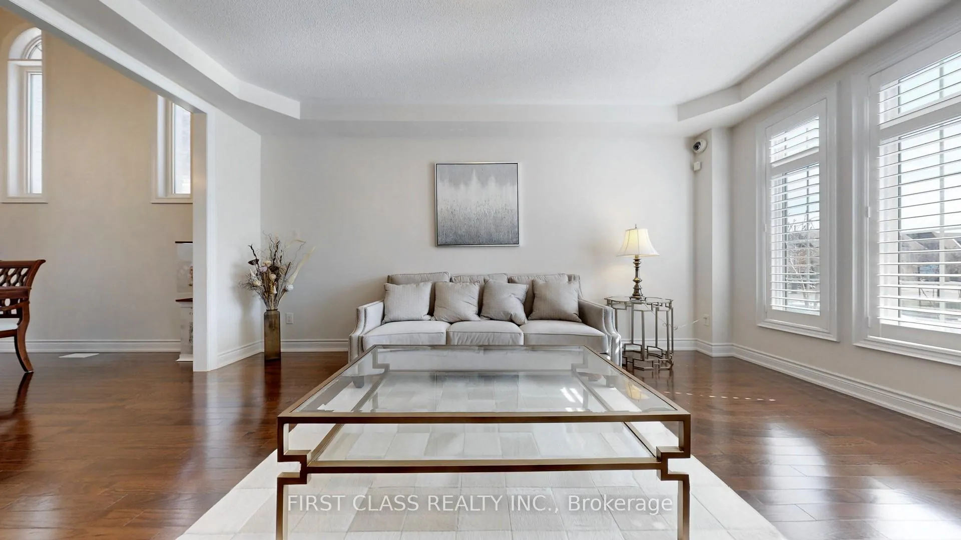 Photo 5 of 93 Royal West Drive, Brampton, Credit Valley — HOMEH