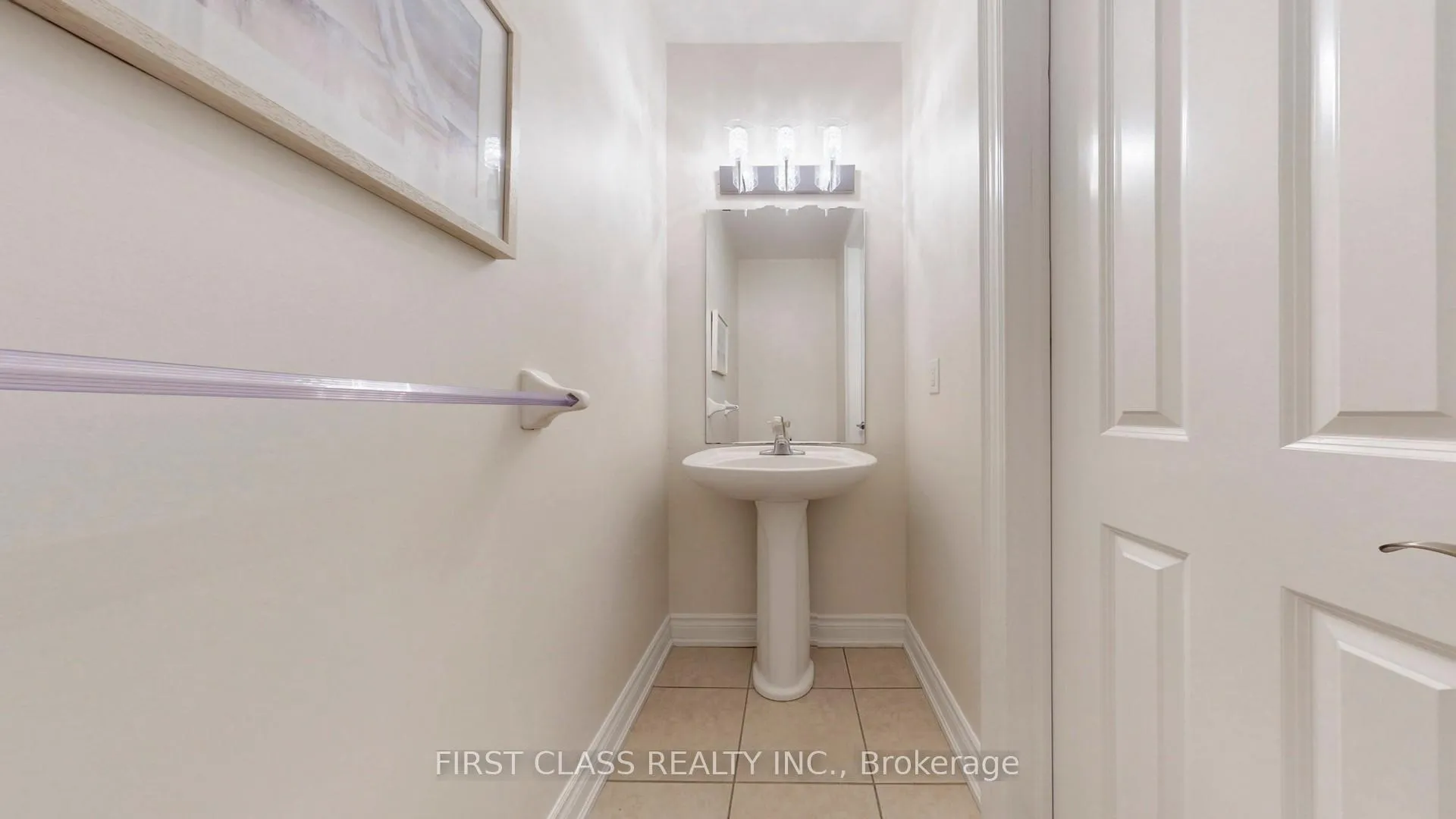 Photo 21 of 93 Royal West Drive, Brampton, Credit Valley — HOMEH