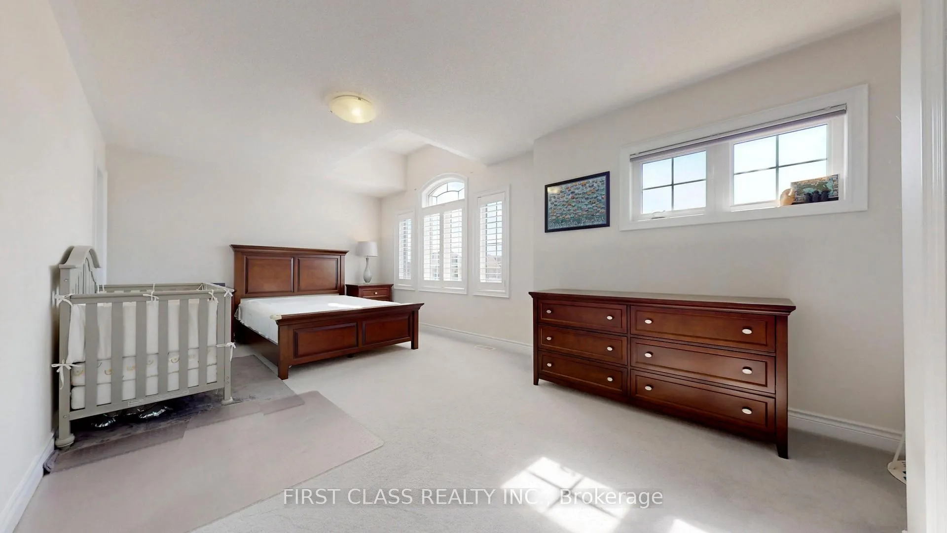Photo 33 of 93 Royal West Drive, Brampton, Credit Valley — HOMEH