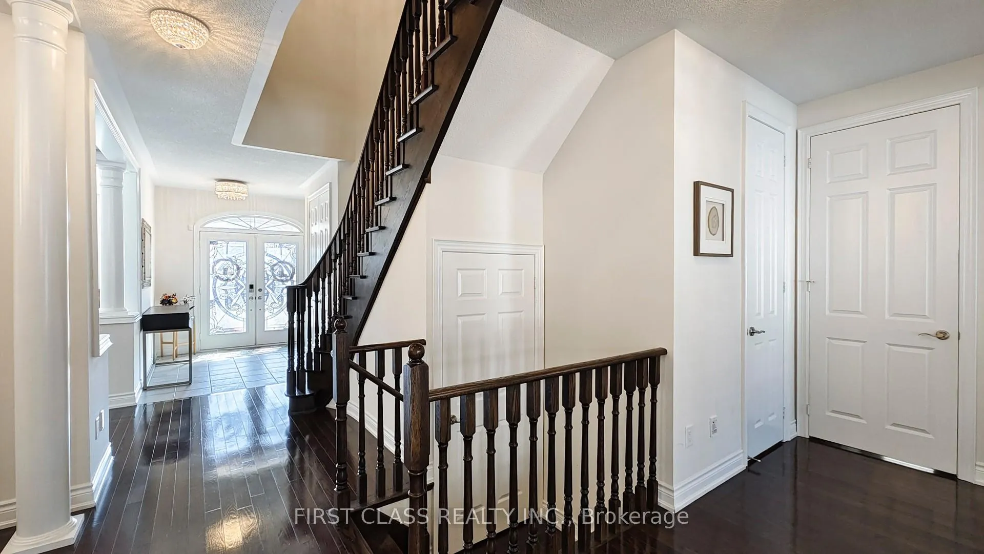 Photo 39 of 93 Royal West Drive, Brampton, Credit Valley — HOMEH
