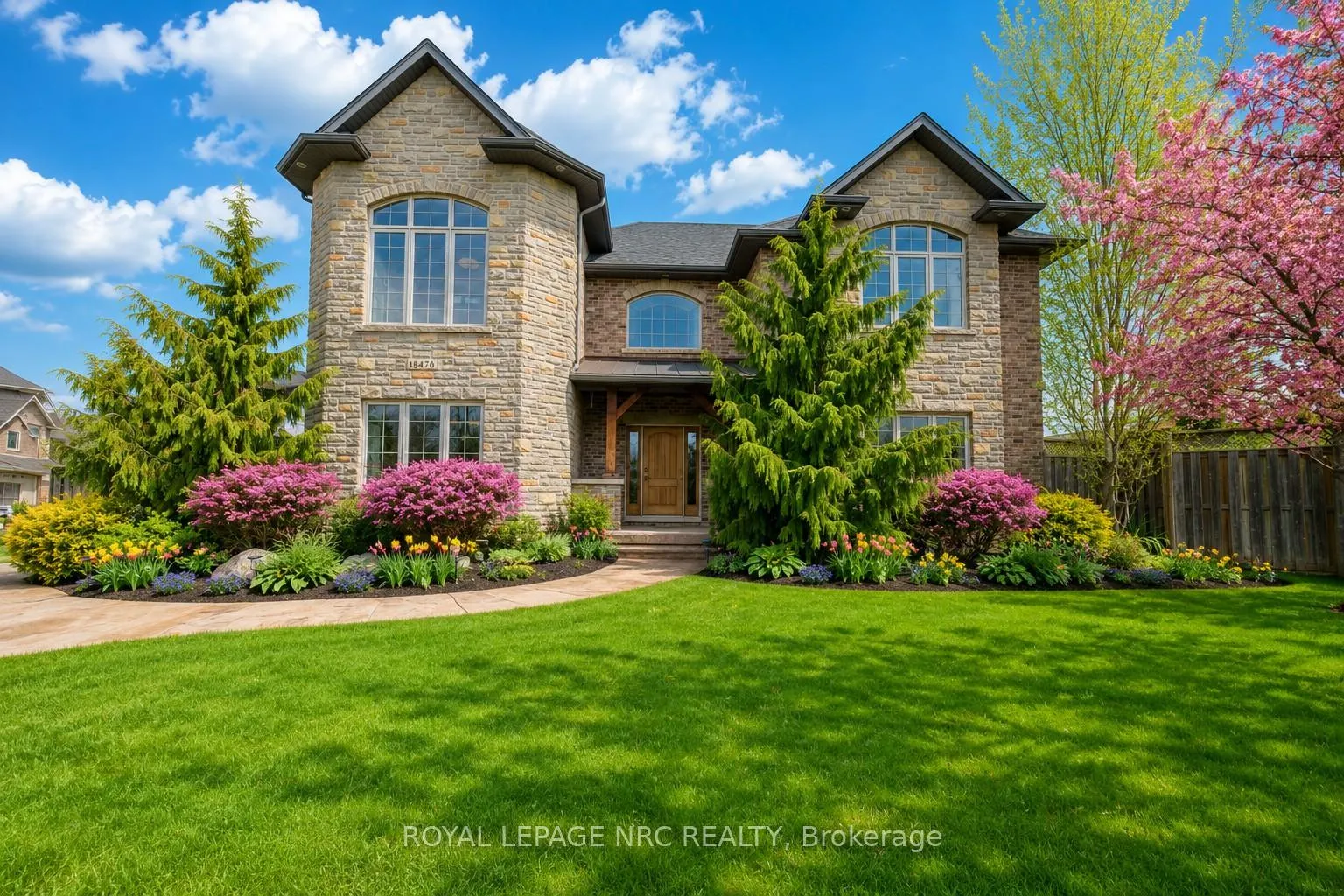 Photo 2 of 8479 Forestview Boulevard, Niagara Falls, Forestview — HOMEH