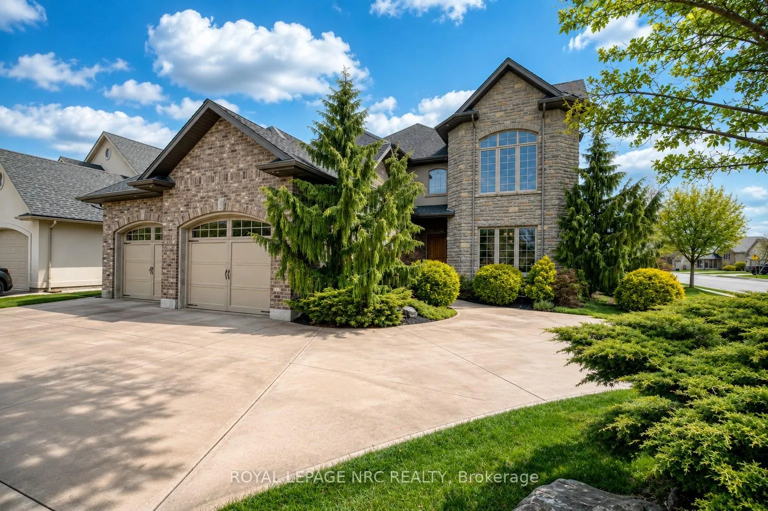Photo 4 of 8479 Forestview Boulevard, Niagara Falls, Forestview — HOMEH