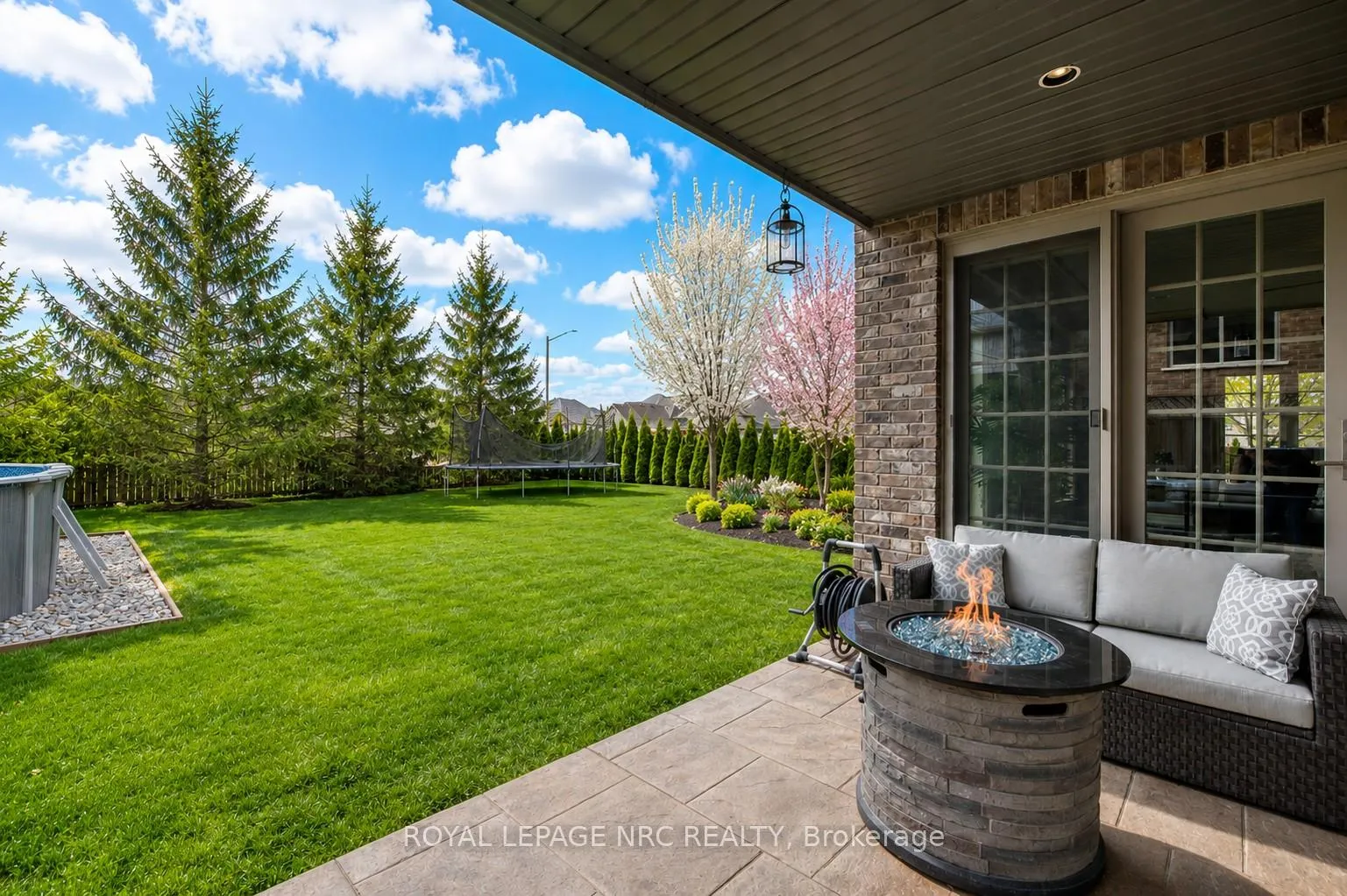 Photo 7 of 8479 Forestview Boulevard, Niagara Falls, Forestview — HOMEH
