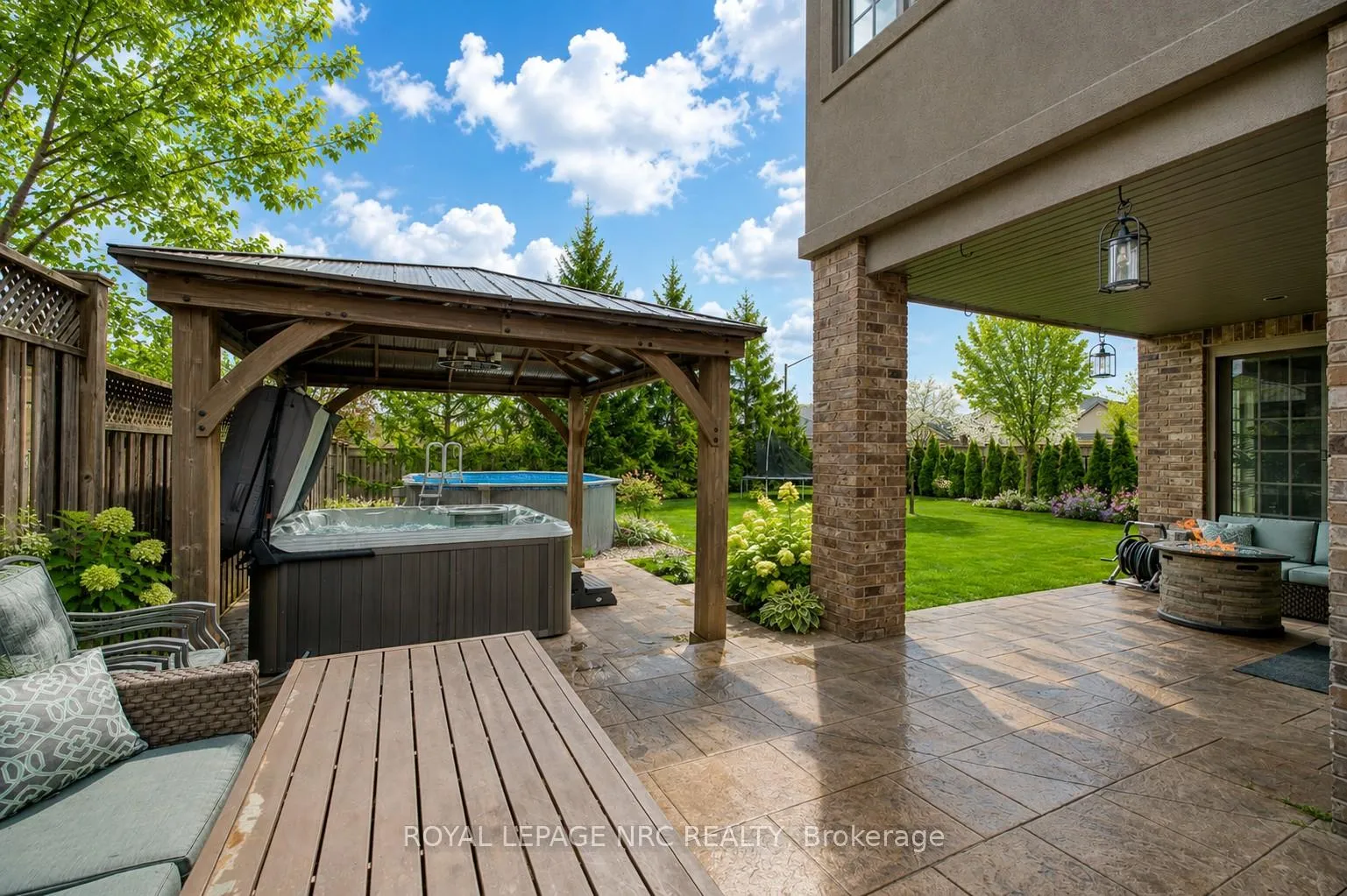 Photo 9 of 8479 Forestview Boulevard, Niagara Falls, Forestview — HOMEH
