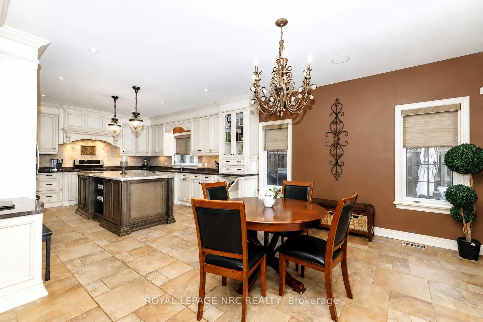 Photo 21 of 8479 Forestview Boulevard, Niagara Falls, Forestview — HOMEH
