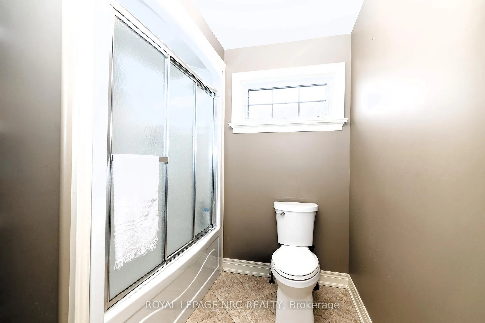 Photo 42 of 8479 Forestview Boulevard, Niagara Falls, Forestview — HOMEH