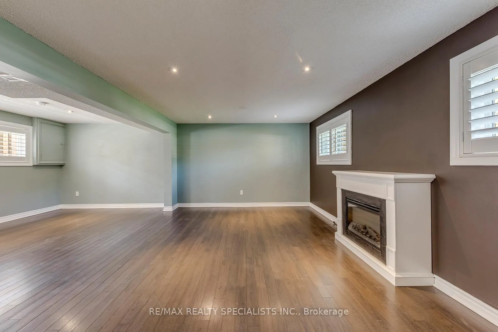 Photo 32 of 5 Country Club Drive, Hamilton, Vincent — HOMEH