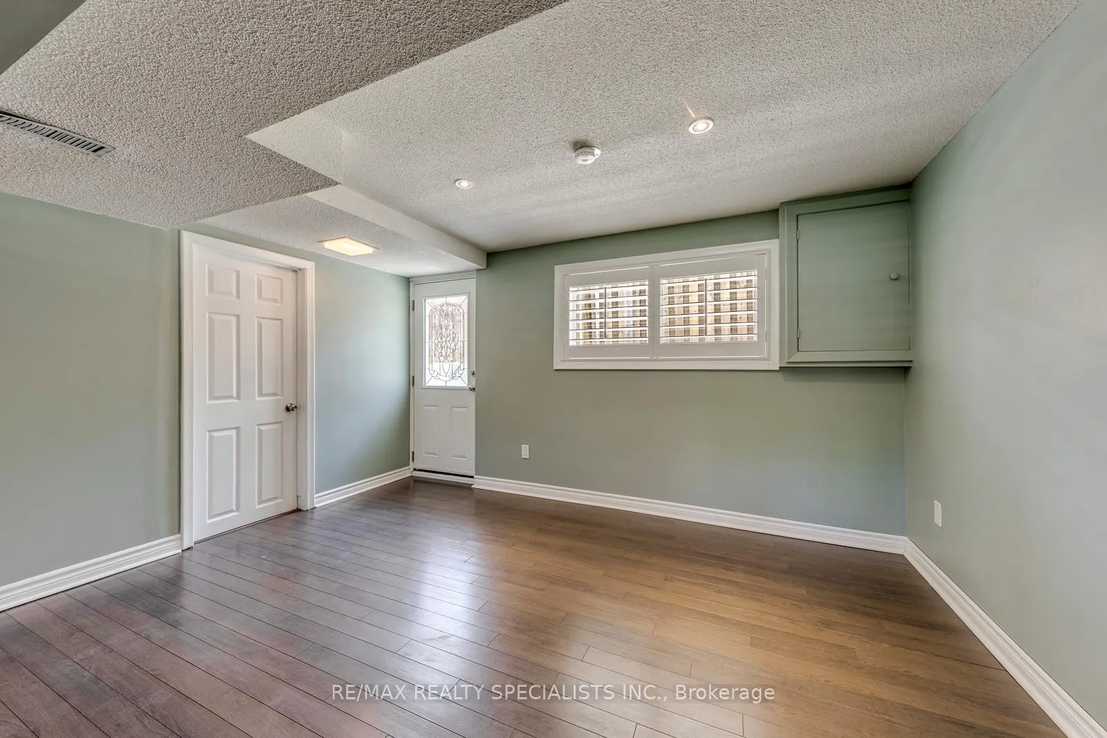 Photo 37 of 5 Country Club Drive, Hamilton, Vincent — HOMEH