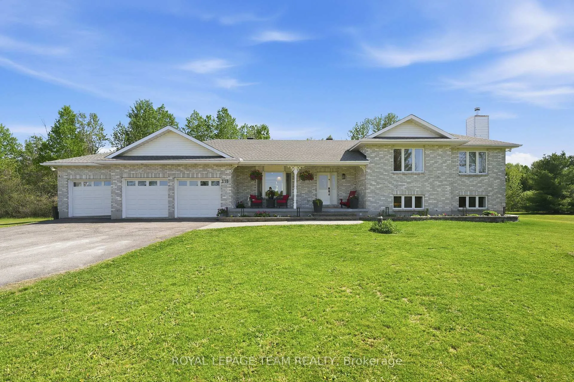 Photo 2 of 118 Rushing Brook Drive, Ottawa, Huntley Ward (South West) — HOMEH