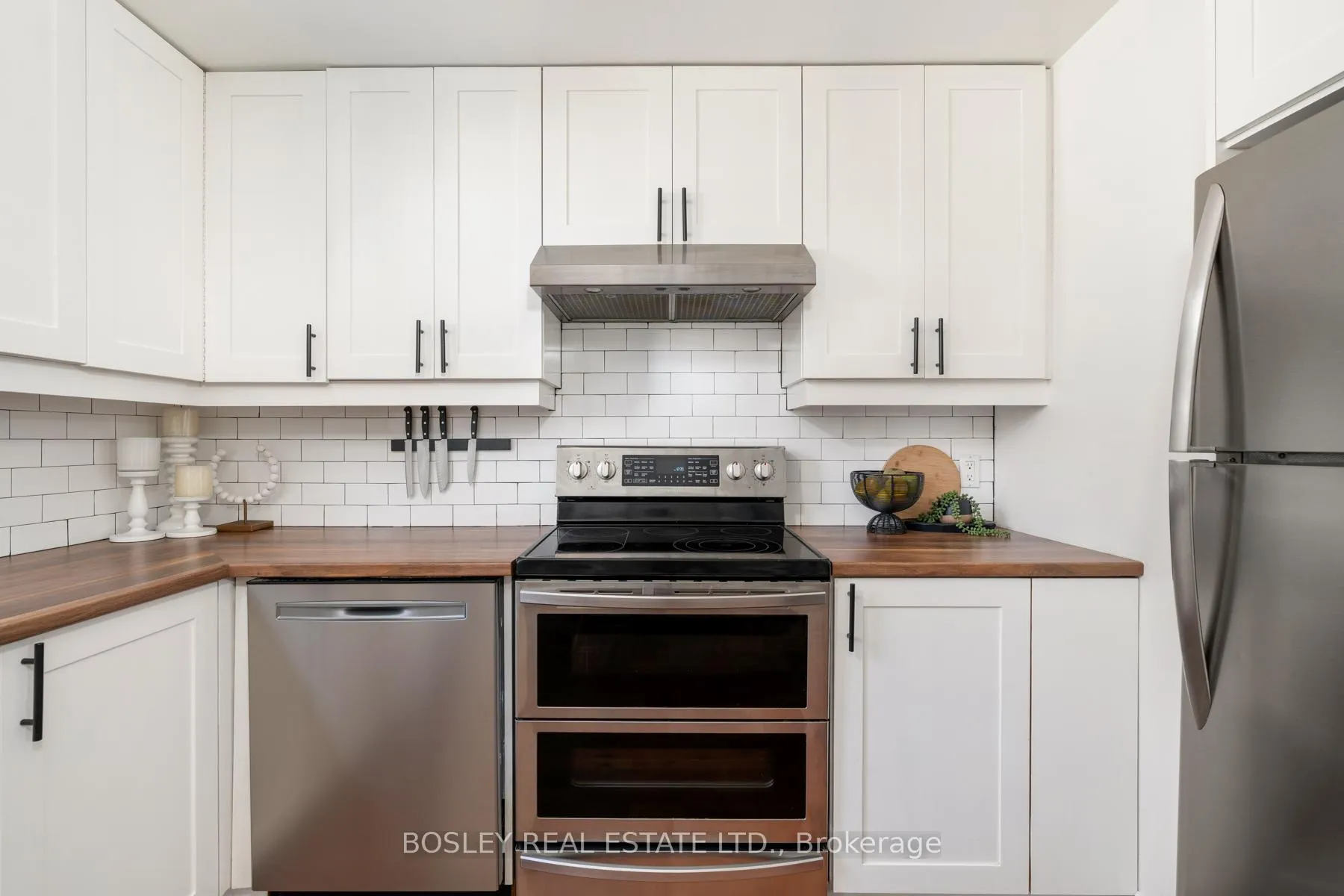 Photo 11 of 24 Queensdale Avenue, Toronto, Danforth Village-East York — HOMEH