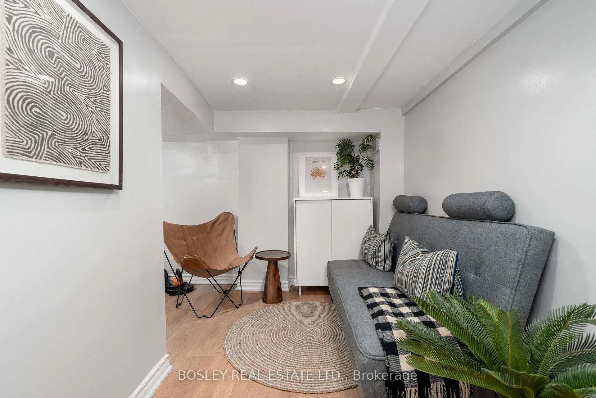 Photo 20 of 24 Queensdale Avenue, Toronto, Danforth Village-East York — HOMEH