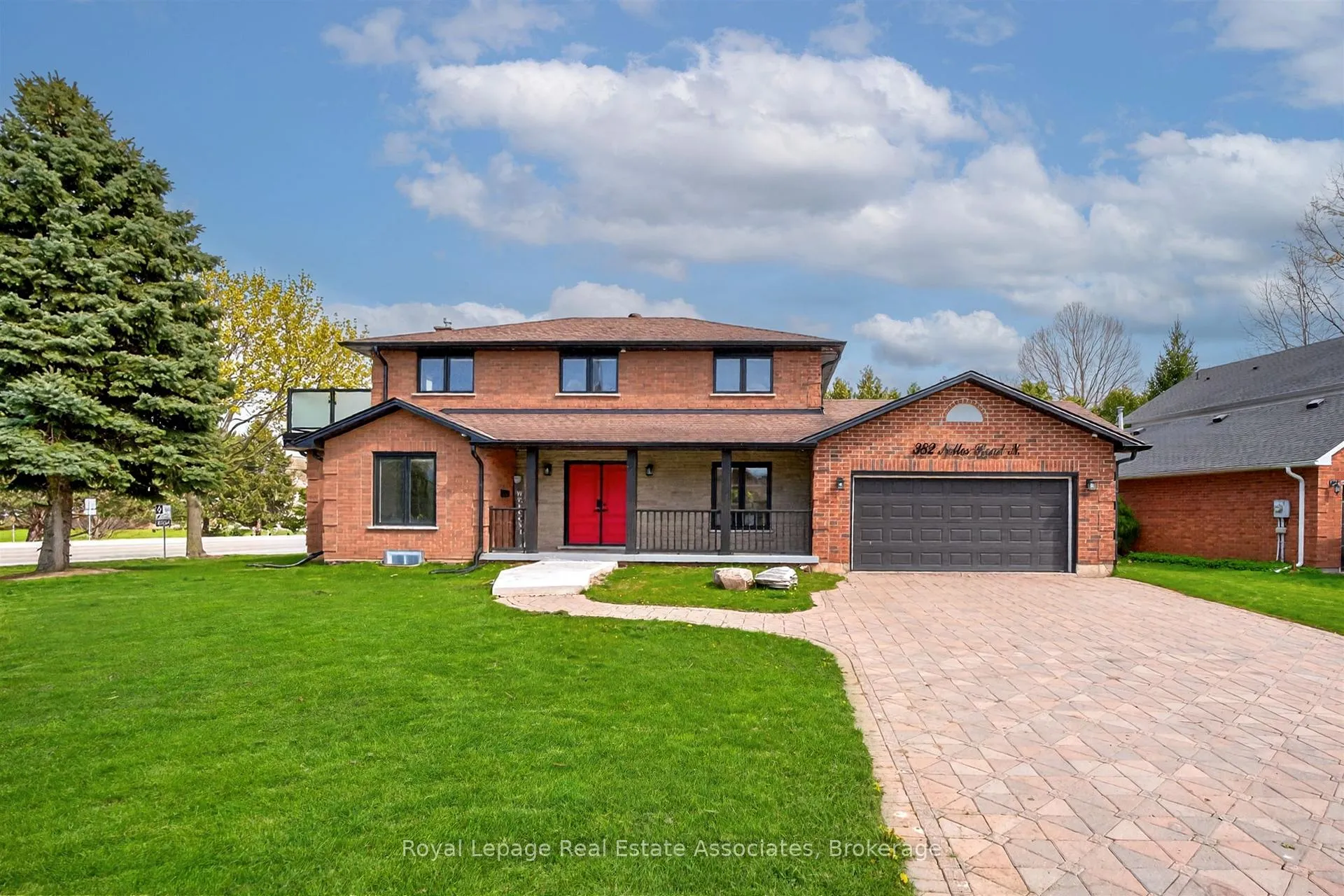 Photo 6 of 382 Nelles Road N, Grimsby, Grimsby Beach — HOMEH