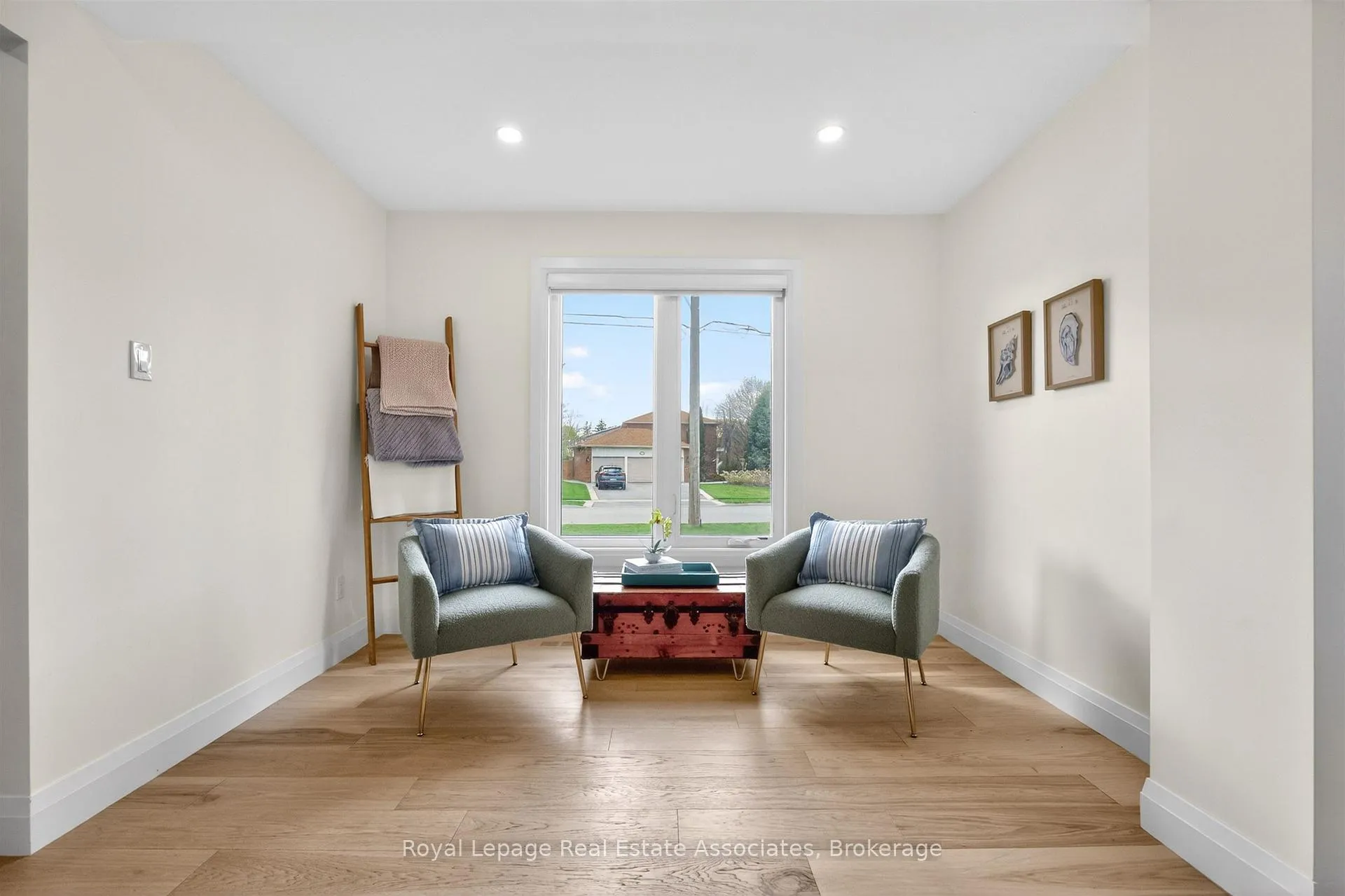 Photo 14 of 382 Nelles Road N, Grimsby, Grimsby Beach — HOMEH