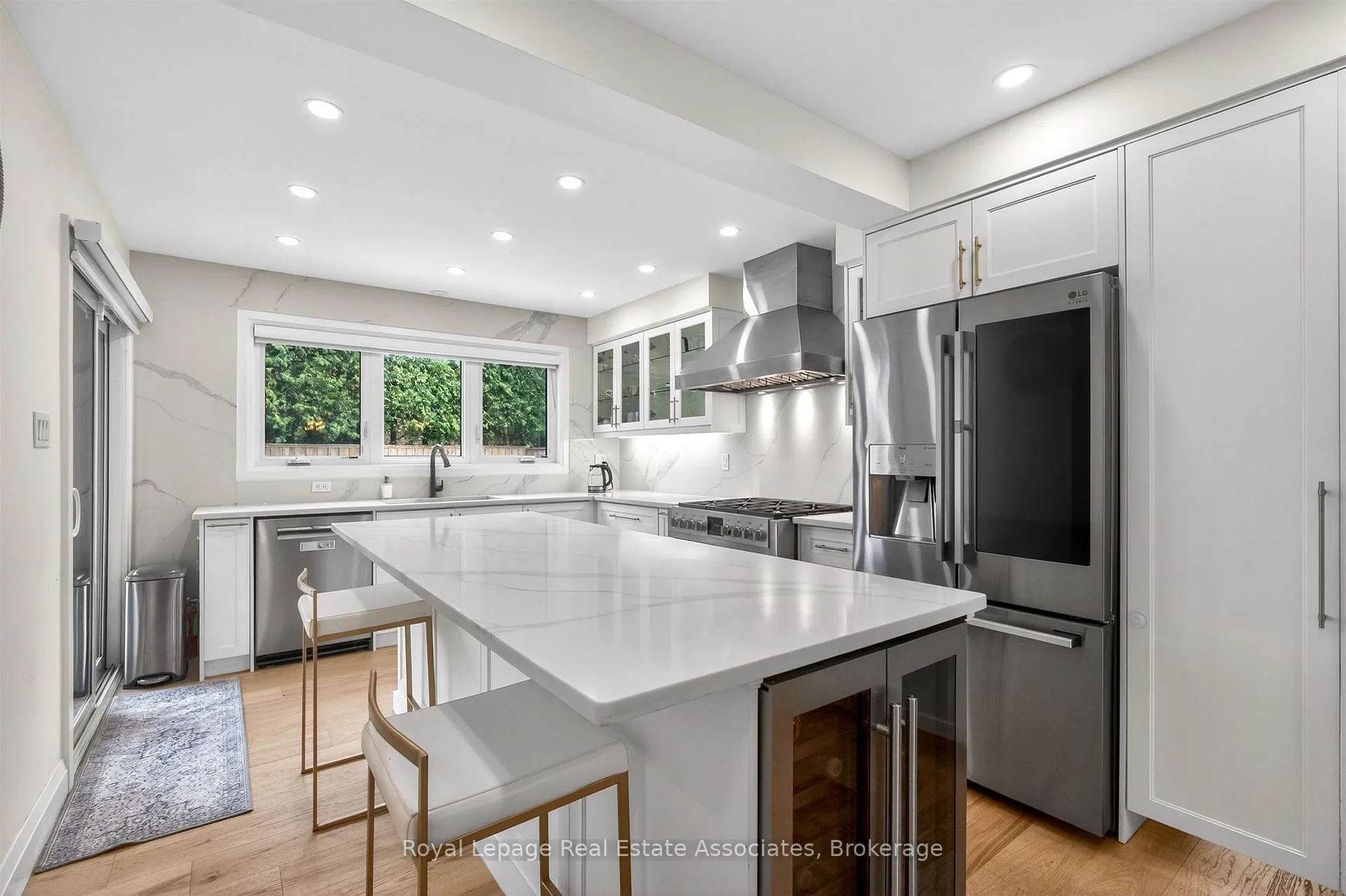 Photo 15 of 382 Nelles Road N, Grimsby, Grimsby Beach — HOMEH
