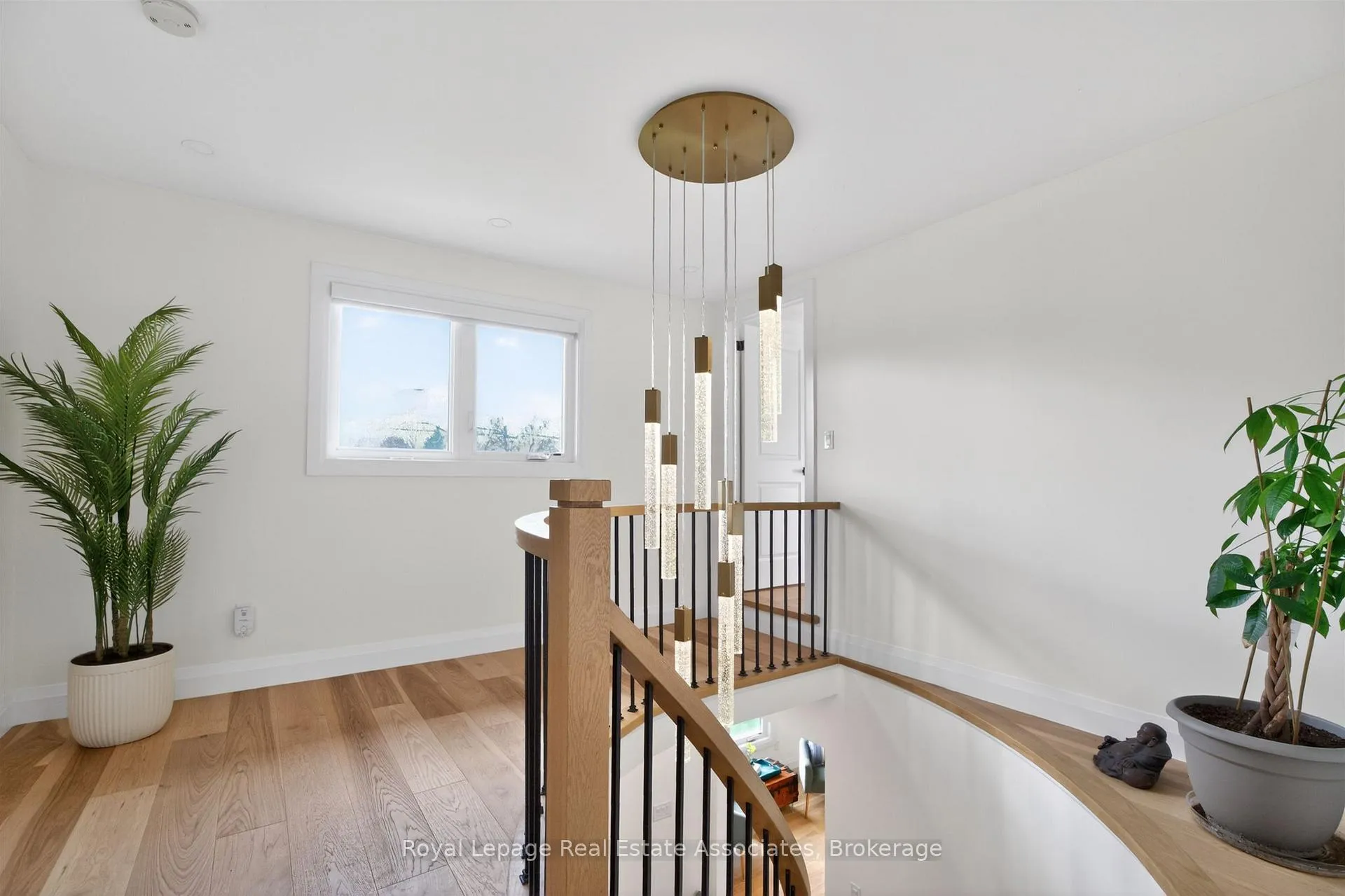 Photo 21 of 382 Nelles Road N, Grimsby, Grimsby Beach — HOMEH