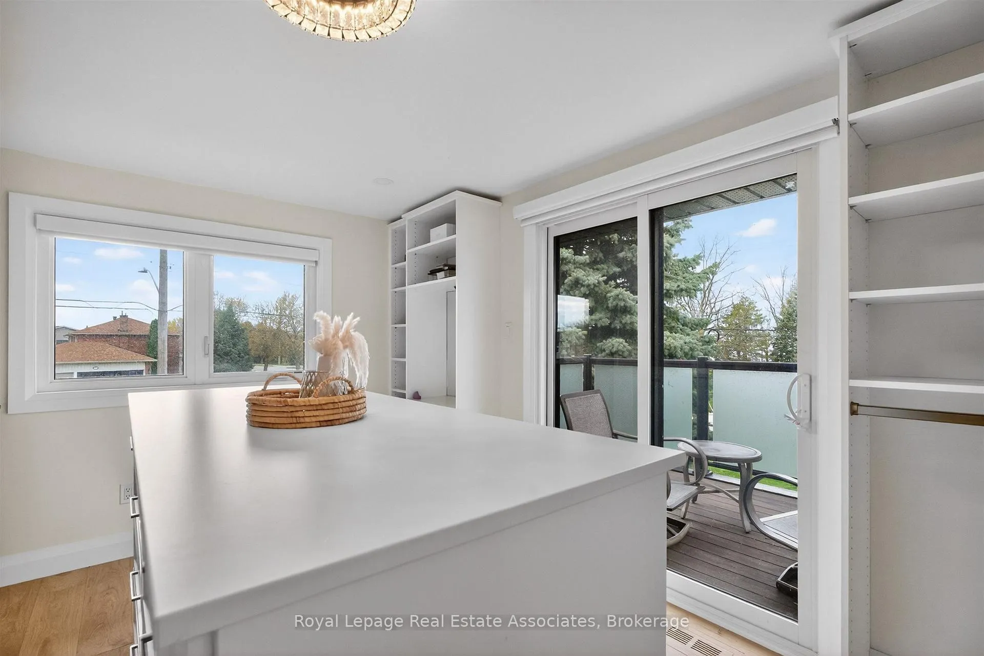 Photo 27 of 382 Nelles Road N, Grimsby, Grimsby Beach — HOMEH