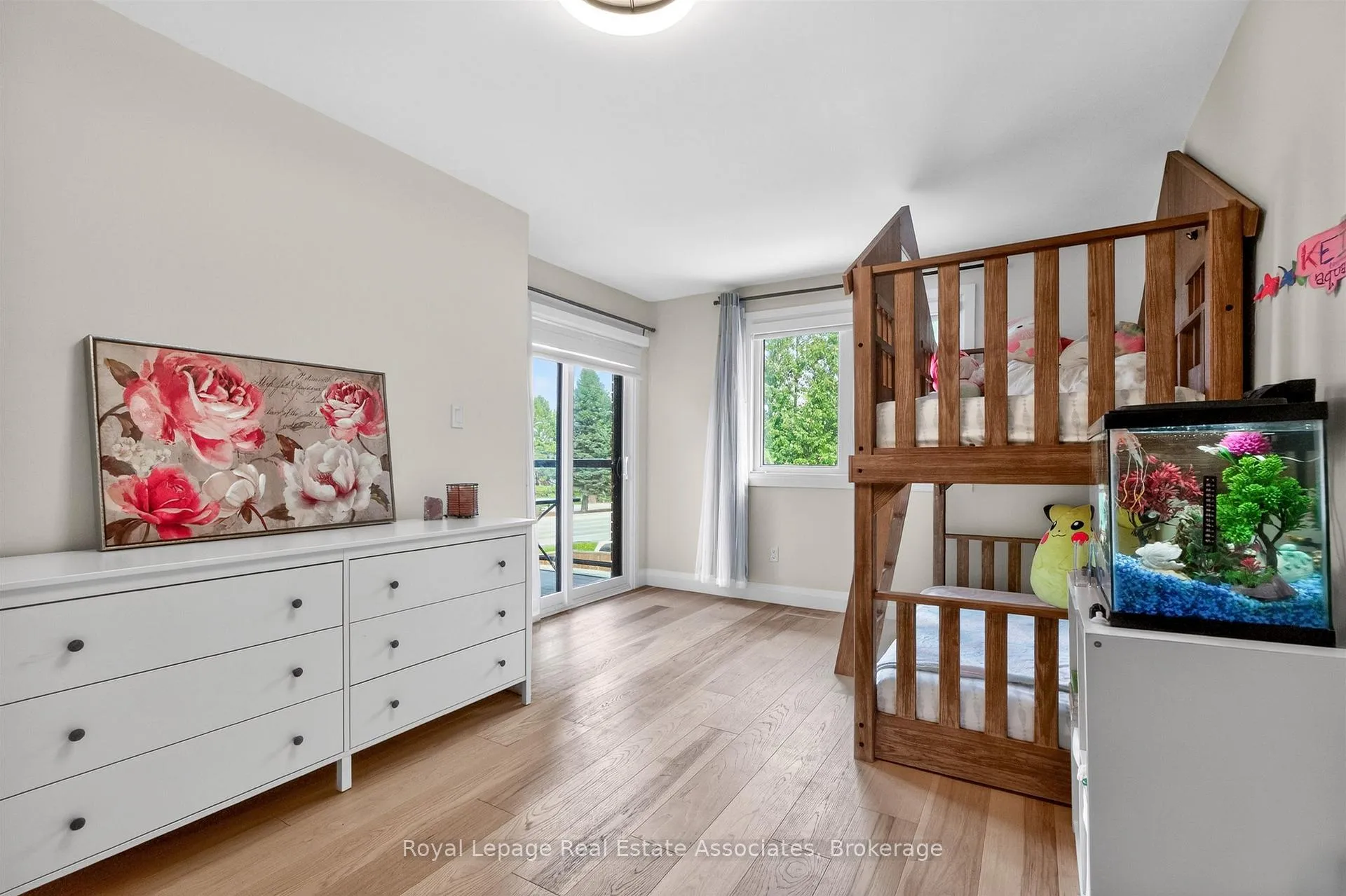 Photo 32 of 382 Nelles Road N, Grimsby, Grimsby Beach — HOMEH