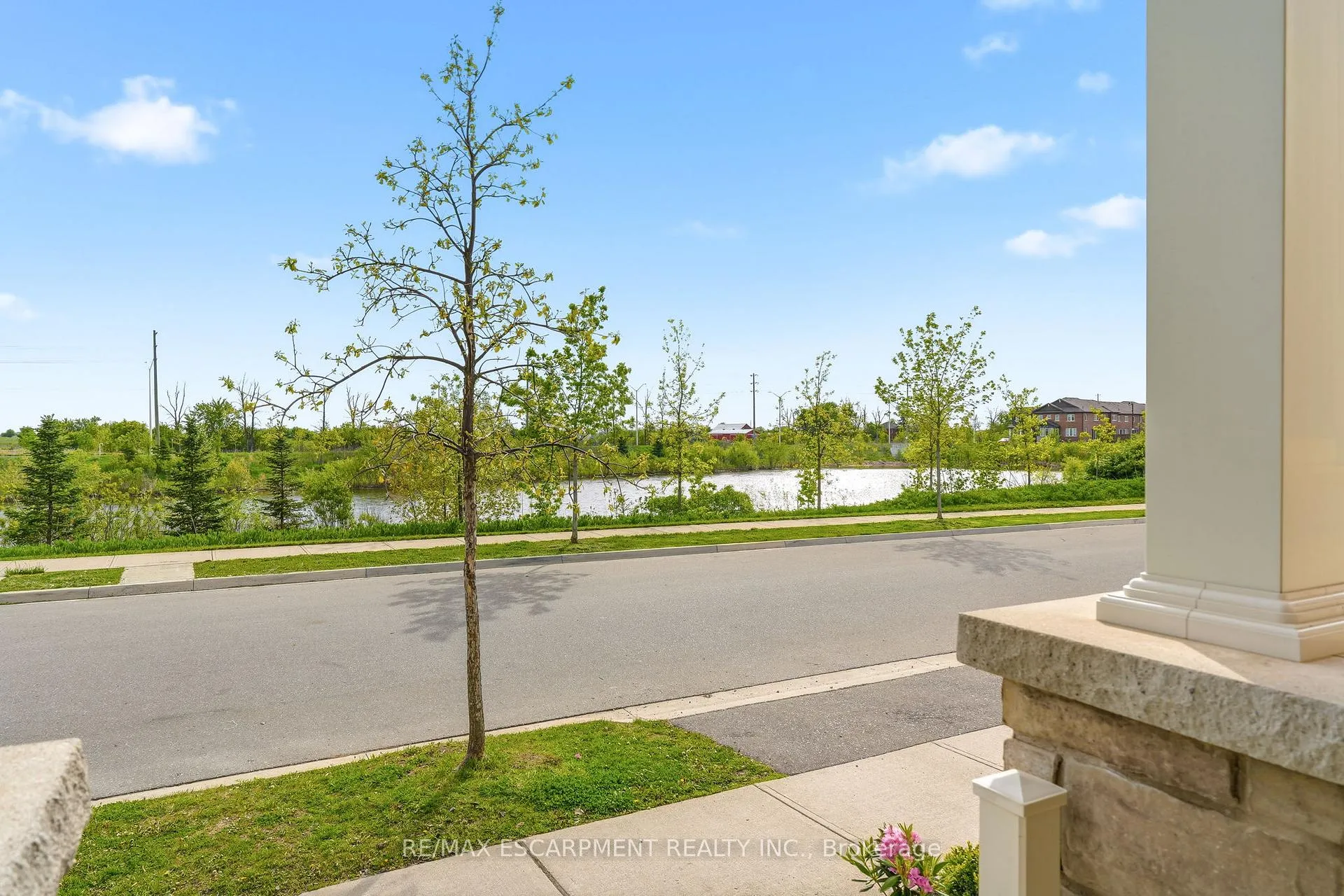 Photo 2 of 1364 Sycamore Garden, Milton, Cobban — HOMEH