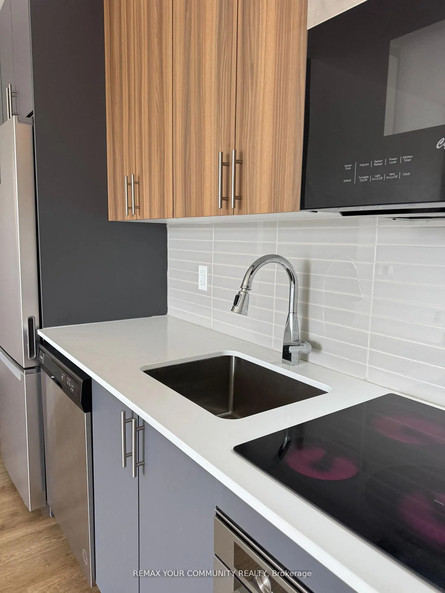 Photo 9 of Unit 704, 415 Main Street W, Hamilton, Kirkendall — HOMEH