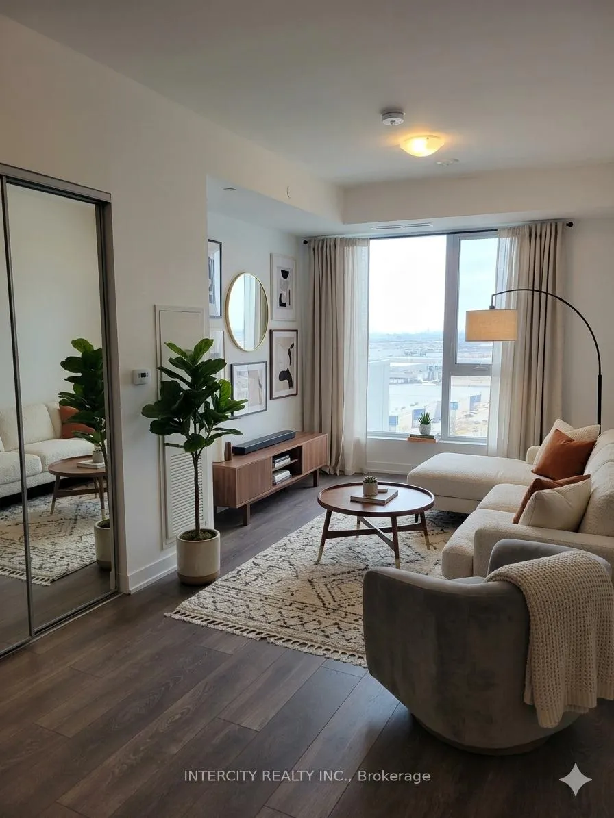 Photo 2 of Unit 1632, 498 Caldari Road, Vaughan, Concord — HOMEH