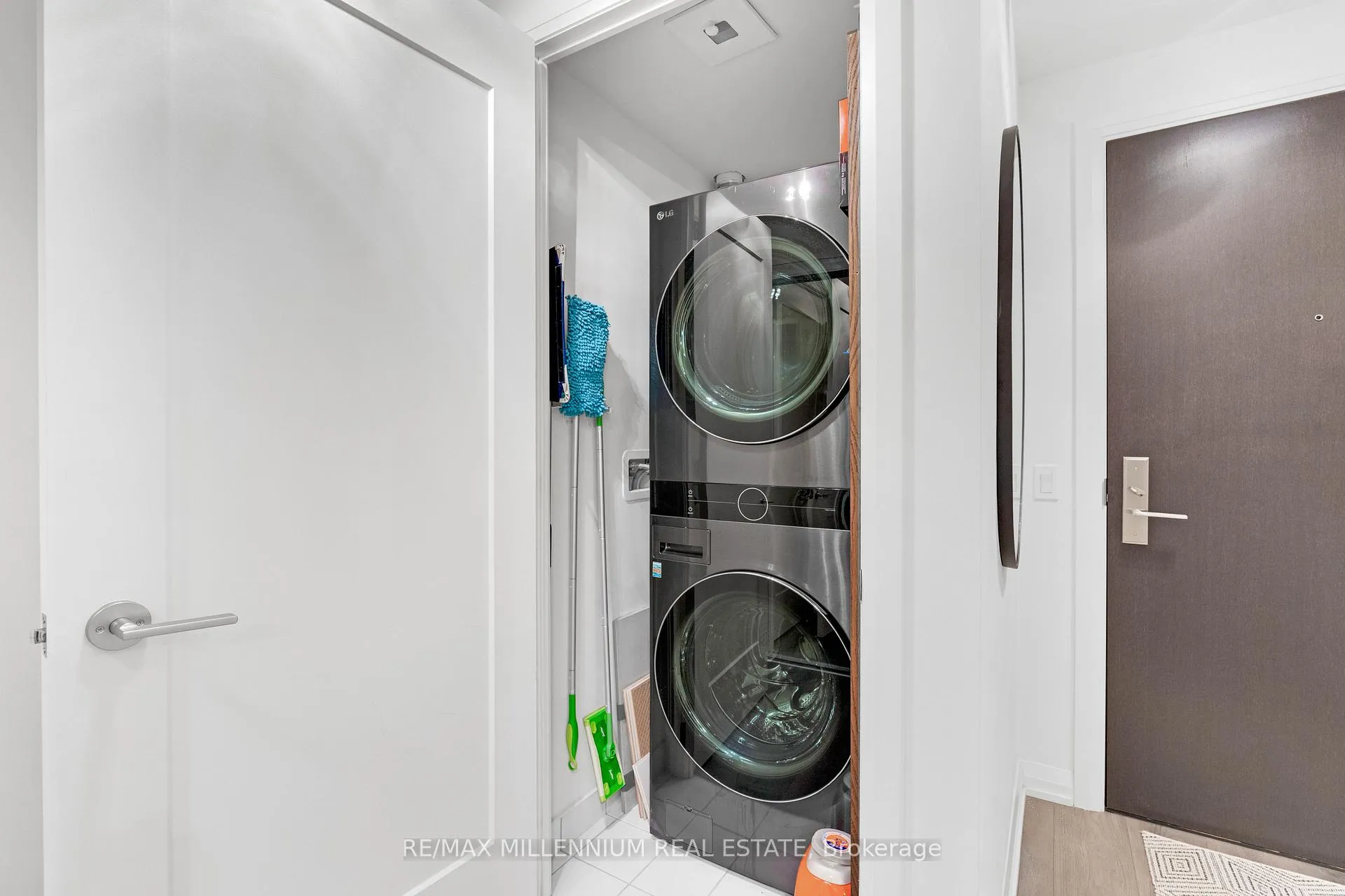 Photo 14 of Unit 209, 9000 Jane Street, Vaughan, Vellore Village — HOMEH