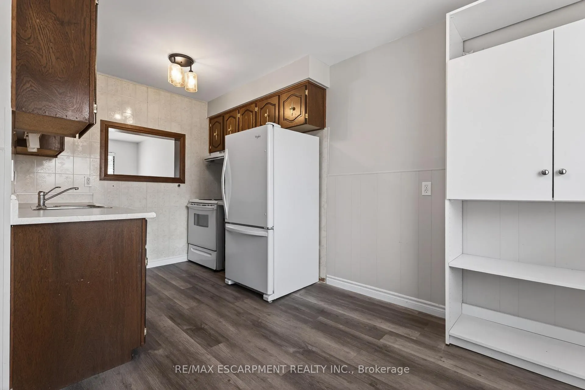 Photo 11 of Unit 31, 2700 Barton Street E, Hamilton, Riverdale — HOMEH