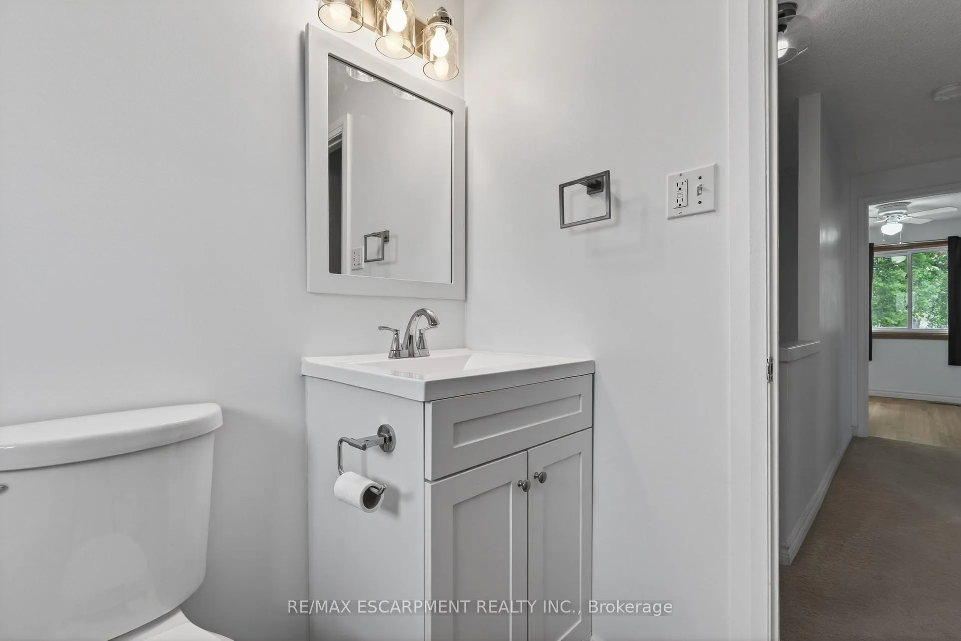 Photo 18 of Unit 31, 2700 Barton Street E, Hamilton, Riverdale — HOMEH
