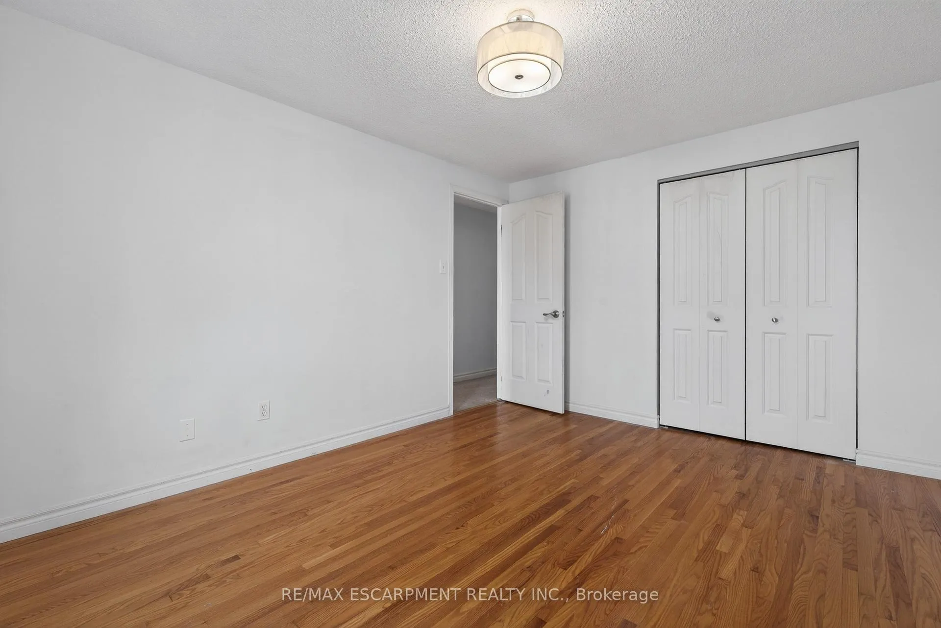 Photo 20 of Unit 31, 2700 Barton Street E, Hamilton, Riverdale — HOMEH