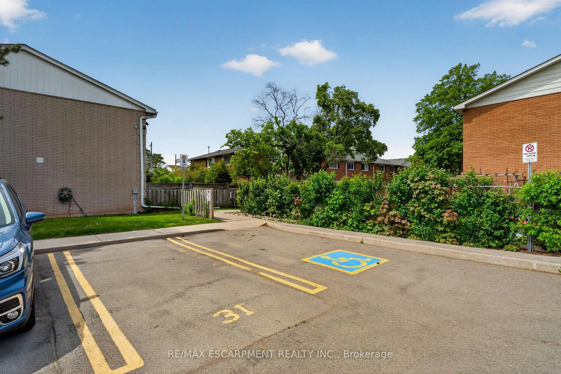 Photo 32 of Unit 31, 2700 Barton Street E, Hamilton, Riverdale — HOMEH