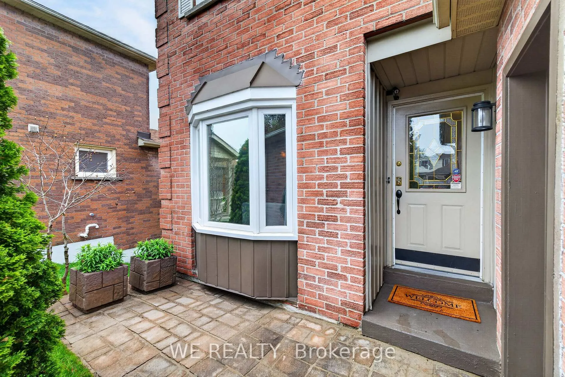 Photo 2 of 12 Patterson Crescent, Ajax, Central — HOMEH