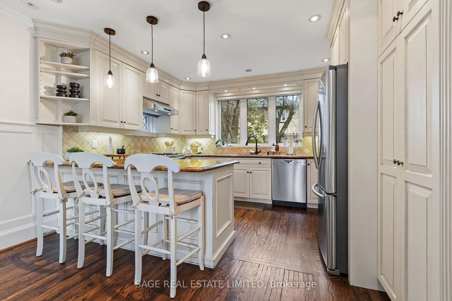 Photo 9 of 85 Weybourne Crescent, Toronto, Lawrence Park South — HOMEH