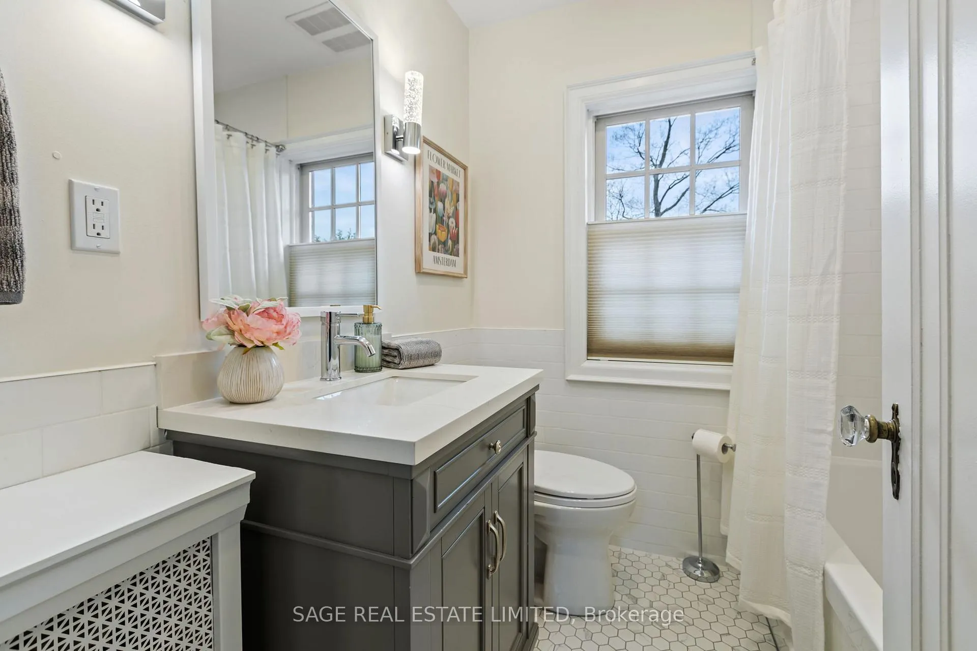 Photo 22 of 85 Weybourne Crescent, Toronto, Lawrence Park South — HOMEH