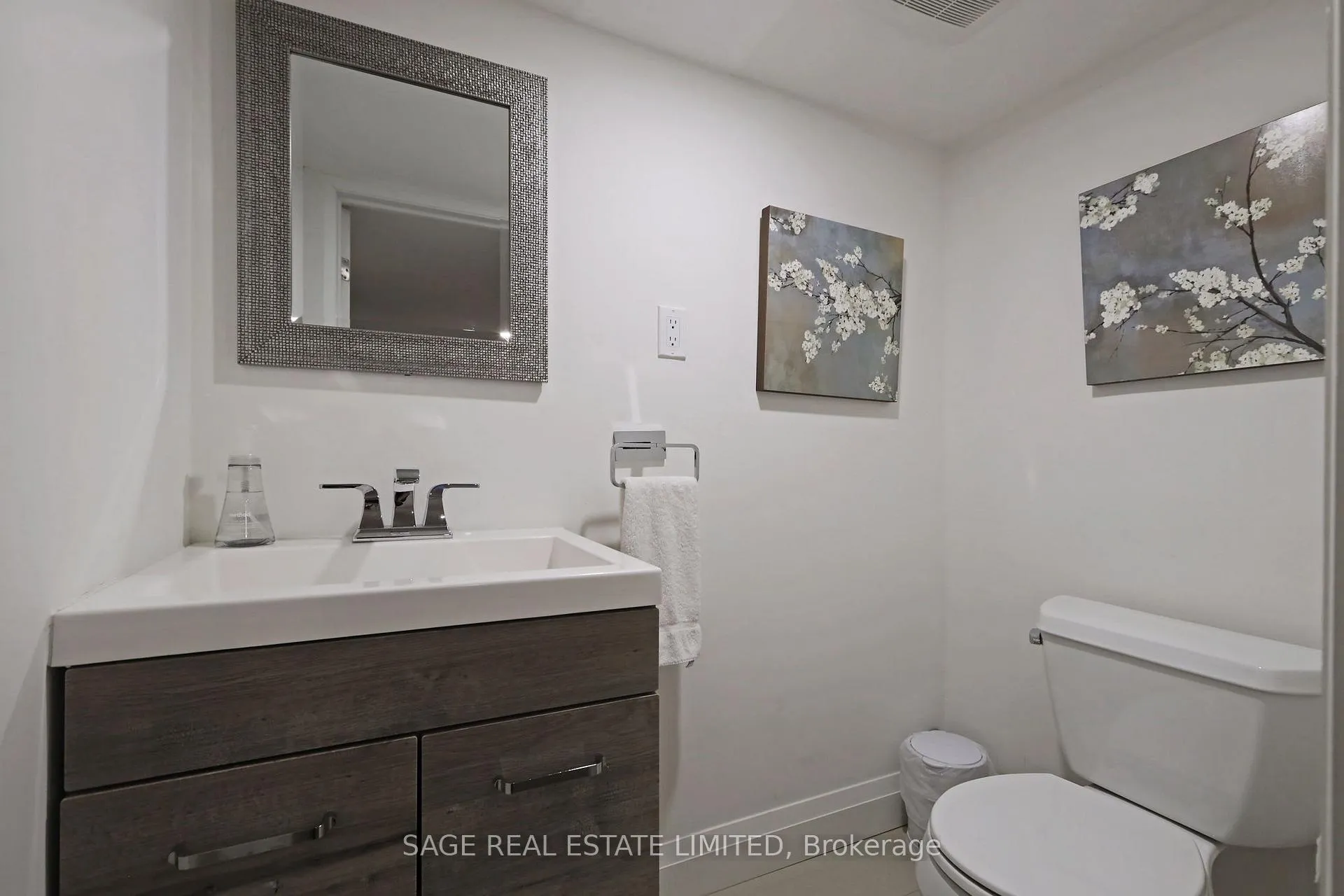 Photo 30 of 85 Weybourne Crescent, Toronto, Lawrence Park South — HOMEH