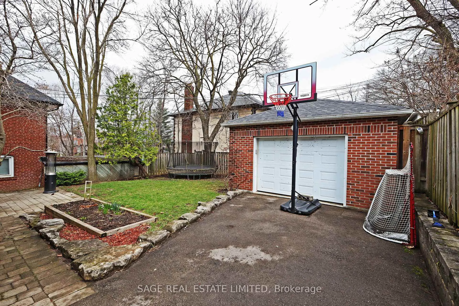 Photo 33 of 85 Weybourne Crescent, Toronto, Lawrence Park South — HOMEH