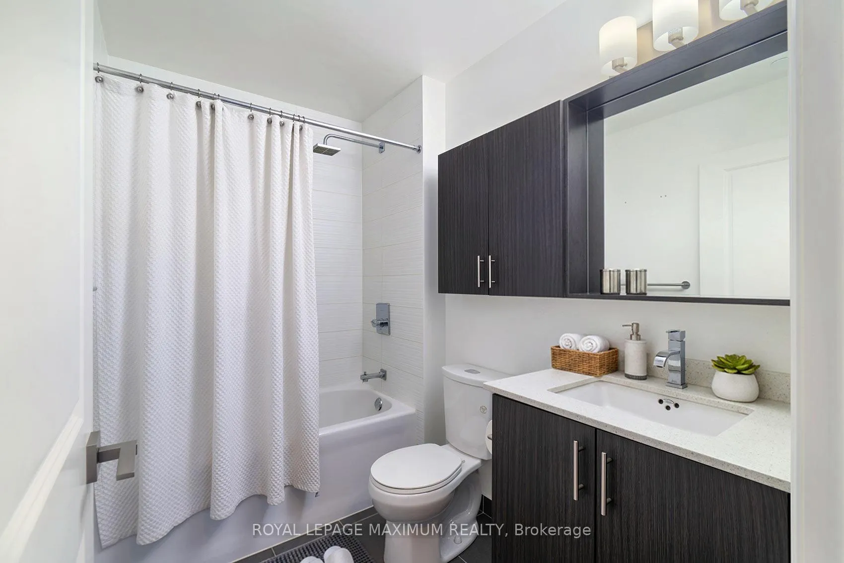 Photo 18 of Unit 314, 3700 Highway 7 Road, Vaughan, Vaughan Corporate Centre — HOMEH