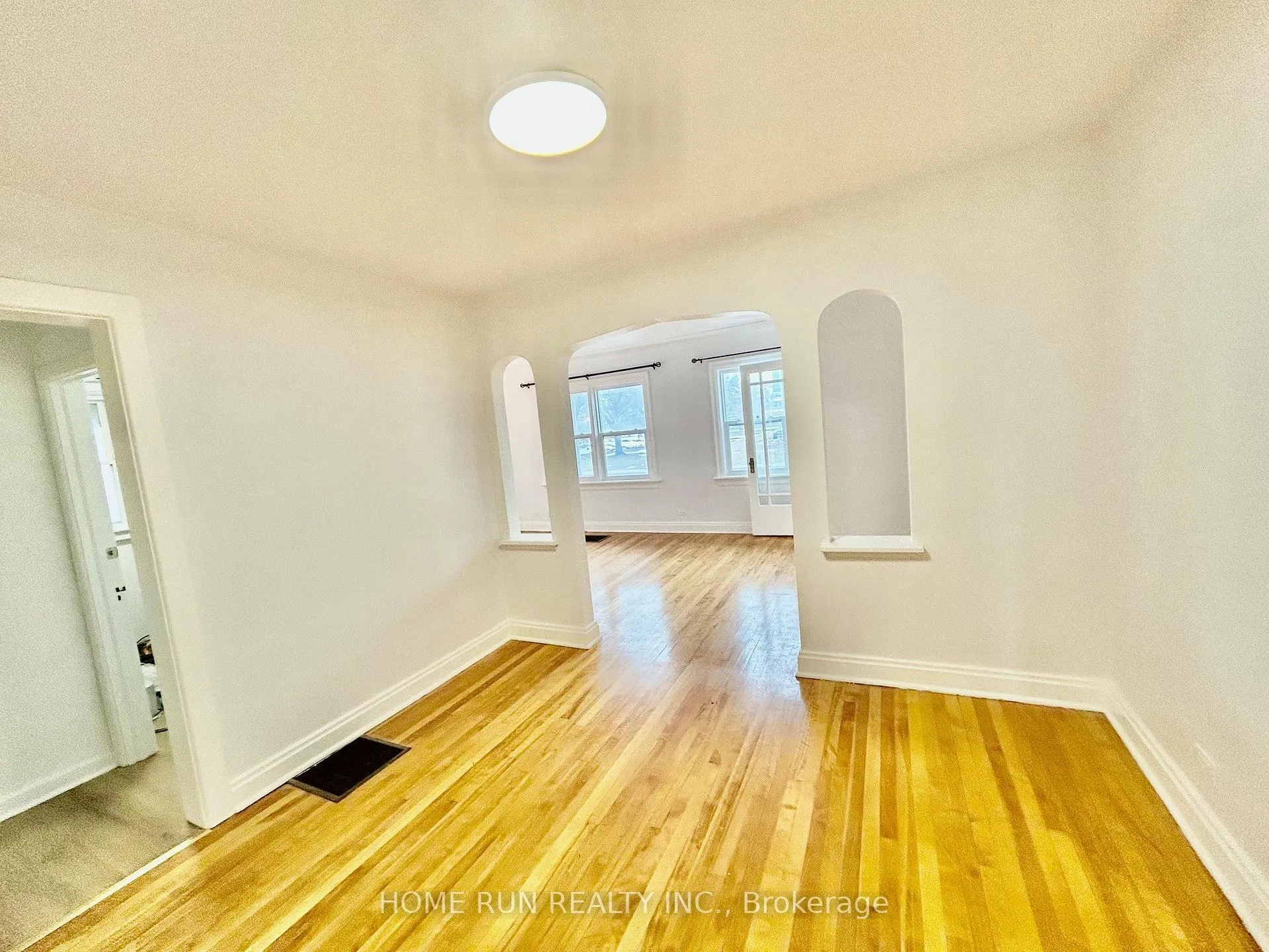 Photo 11 of 704 Brookfield Road S, Ottawa, Mooneys Bay/Riverside Park — HOMEH