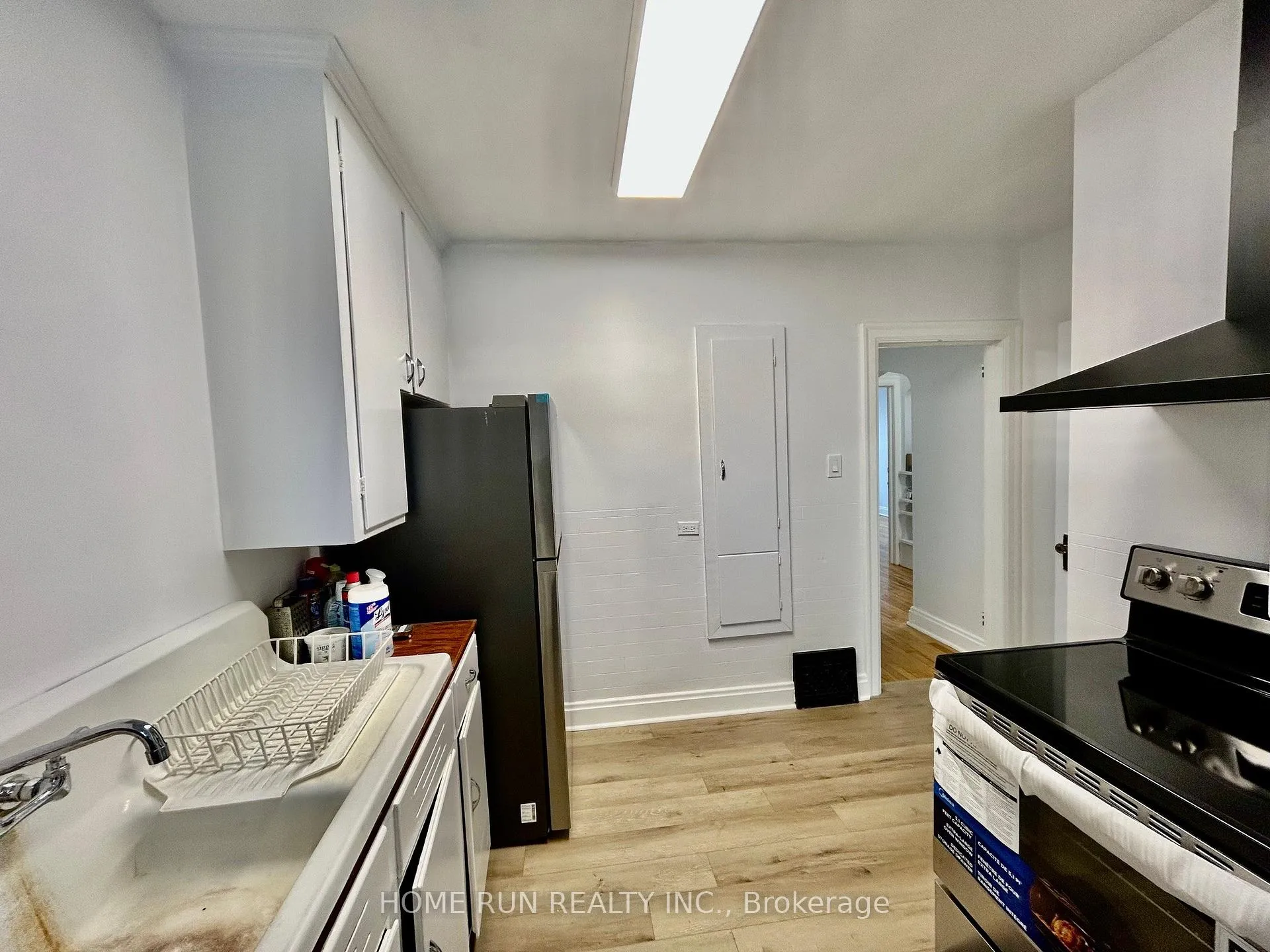 Photo 17 of 704 Brookfield Road S, Ottawa, Mooneys Bay/Riverside Park — HOMEH