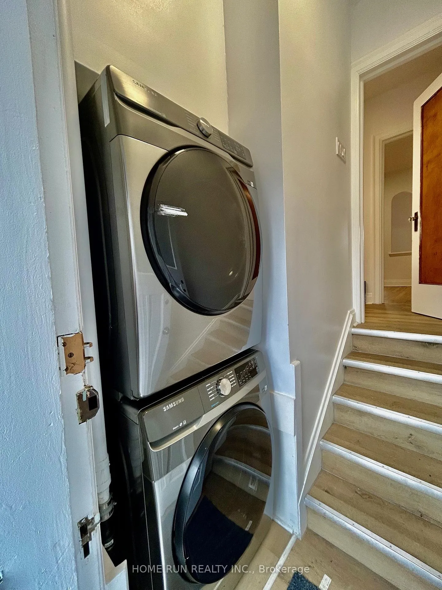Photo 26 of 704 Brookfield Road S, Ottawa, Mooneys Bay/Riverside Park — HOMEH