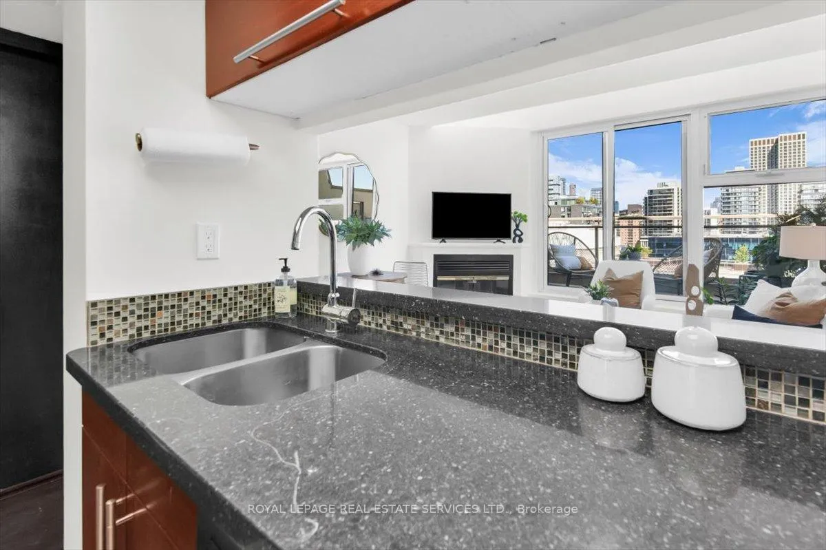Photo 7 of Unit 1202, 222 The Esplanade, Toronto, Waterfront Communities — HOMEH