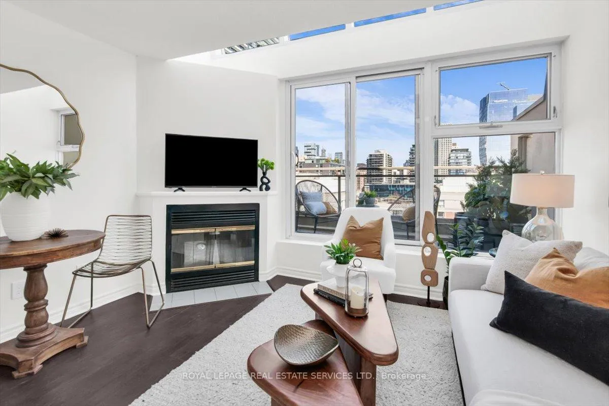 Photo 11 of Unit 1202, 222 The Esplanade, Toronto, Waterfront Communities — HOMEH