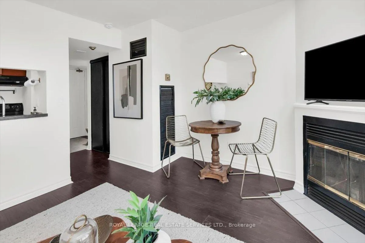 Photo 14 of Unit 1202, 222 The Esplanade, Toronto, Waterfront Communities — HOMEH