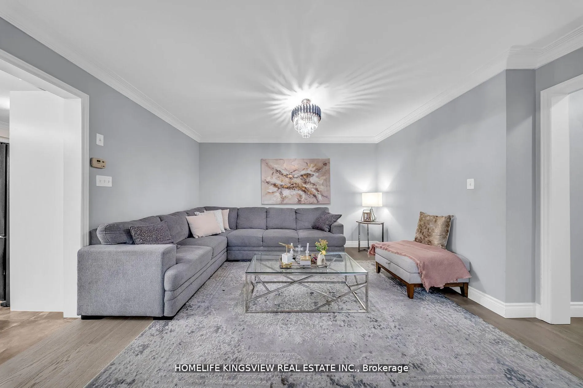 Photo 8 of 241 Canada Drive, Vaughan, Vellore Village — HOMEH