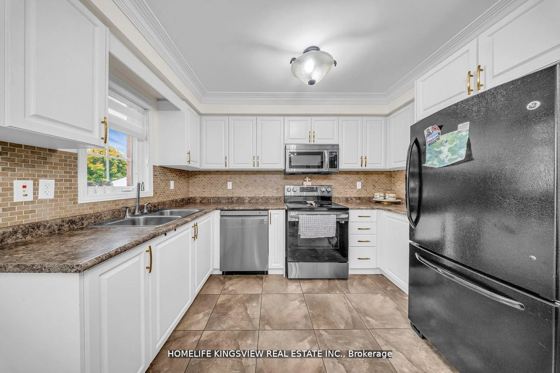 Photo 14 of 241 Canada Drive, Vaughan, Vellore Village — HOMEH
