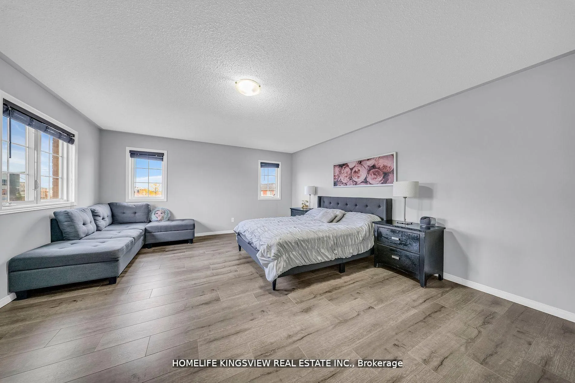 Photo 18 of 241 Canada Drive, Vaughan, Vellore Village — HOMEH