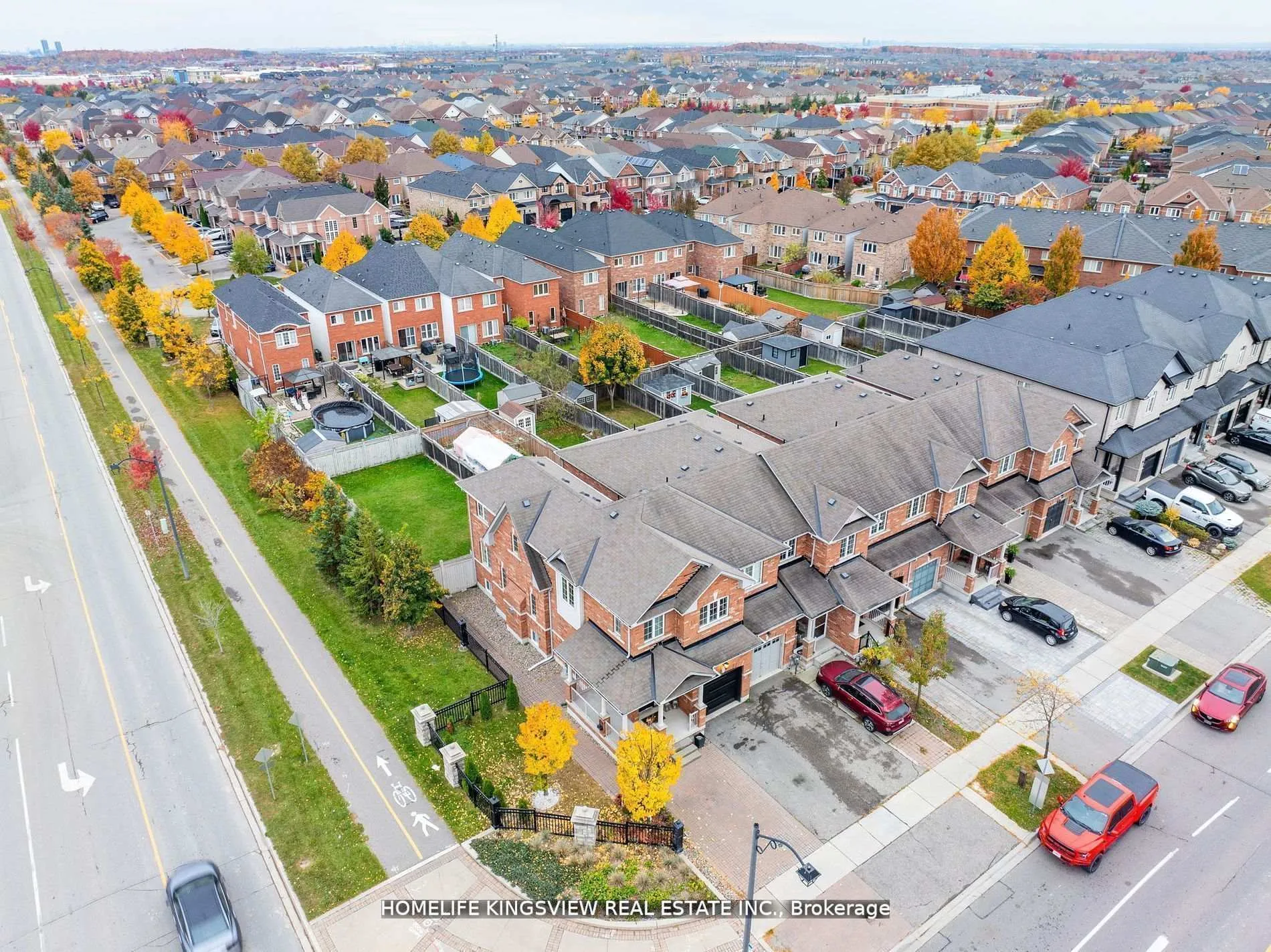 Photo 38 of 241 Canada Drive, Vaughan, Vellore Village — HOMEH